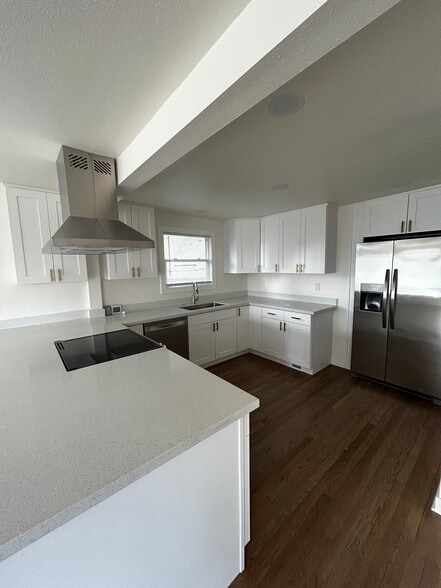 Building Photo - 12001 64th Ave S