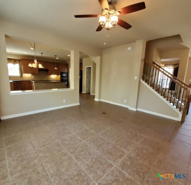 Building Photo - 310 Royal Troon Dr