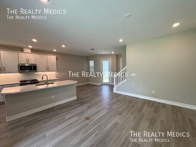 Building Photo - 4712 Lagona Ln