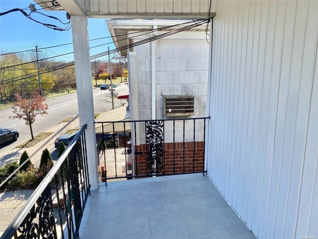 Building Photo - 54-20 Kissena Blvd