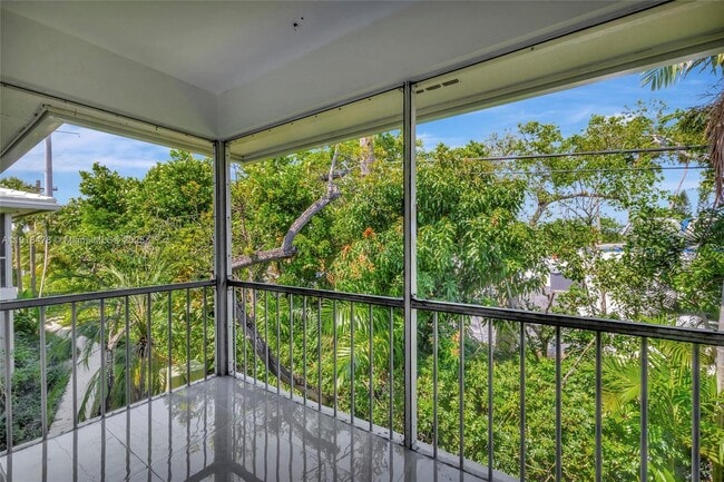 Building Photo - 2271 NE 68th St