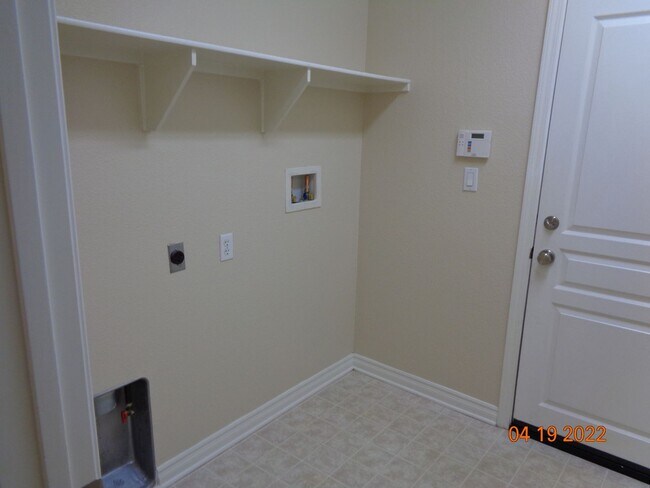 Building Photo - 3131 Perdot Ln
