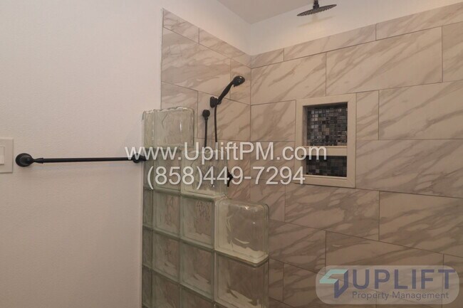 Building Photo - 4010 Imperial Dr