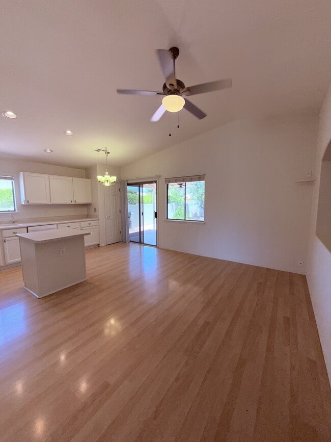 Building Photo - 8010 N Siskiyou Dr