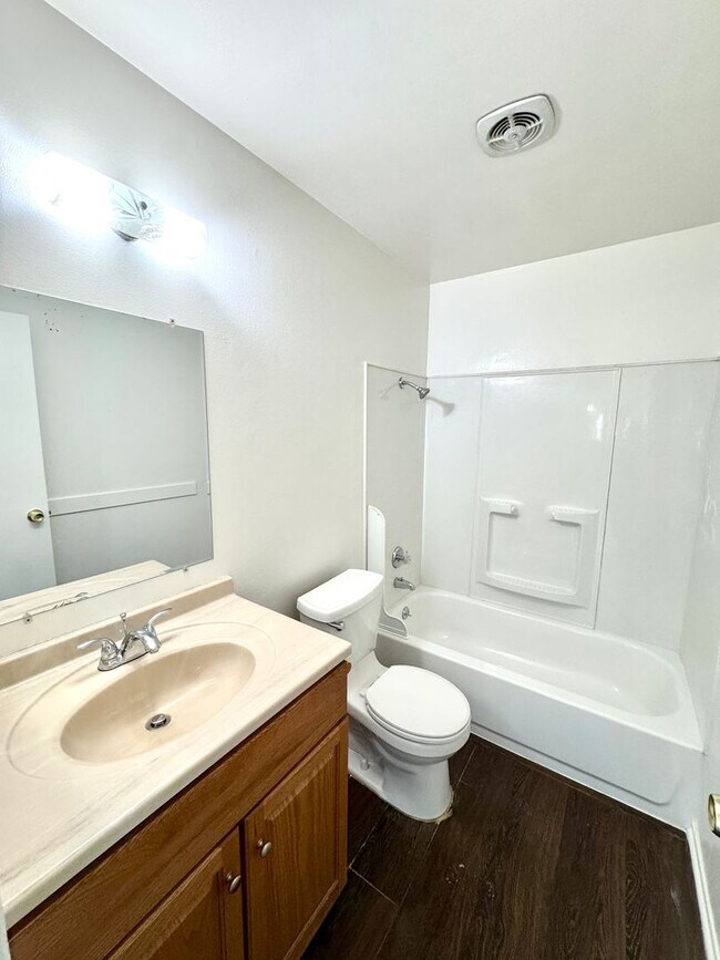 Building Photo - Welcoming Single-Story Home for Rent in Beautiful Chino Hills