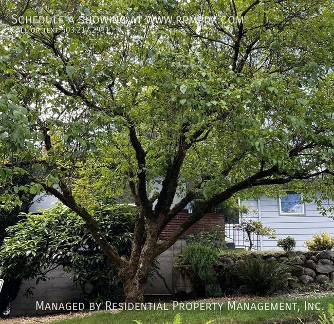 Building Photo - 4434 SW Valona Way