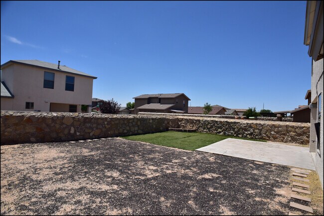 Building Photo - 14218 Rattler Point Dr