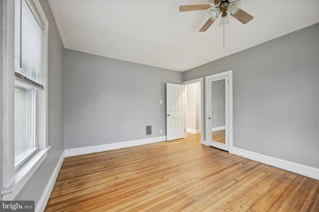 Building Photo - 407 N Broadway