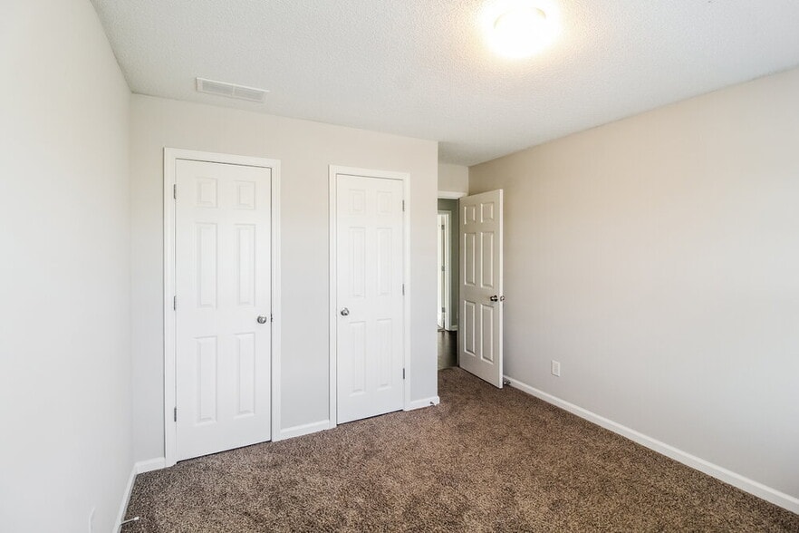 Building Photo - 3853 Plymouth Rock Drive