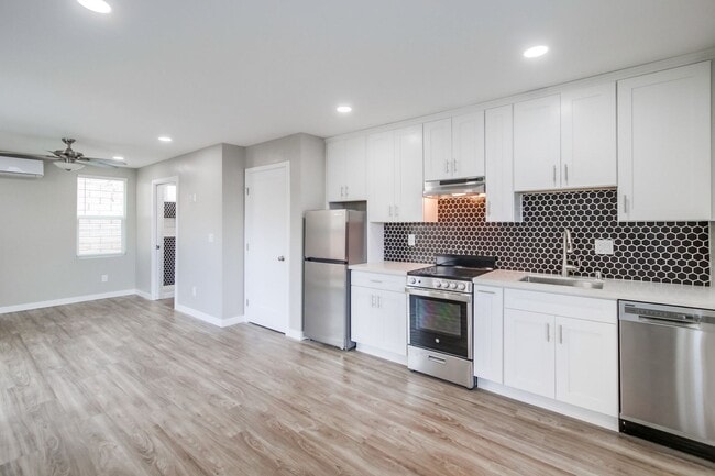 Building Photo - Prickly Pear