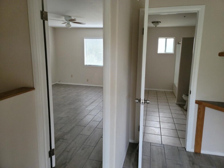 Building Photo - 4209 Alpine Blvd