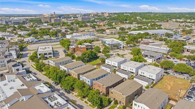 Building Photo - 210 Wimberly St