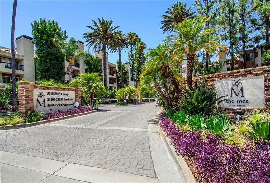 Building Photo - 21520 Burbank Blvd