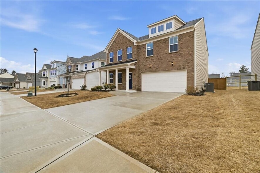 Building Photo - 1543 Maston Rd