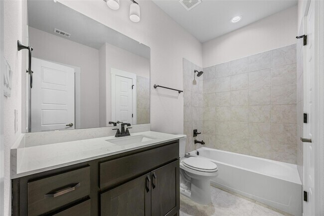 Building Photo - 2308 Berkleys Brook Dr