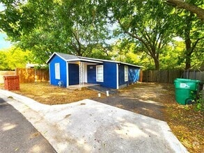Building Photo - 620 Uland St