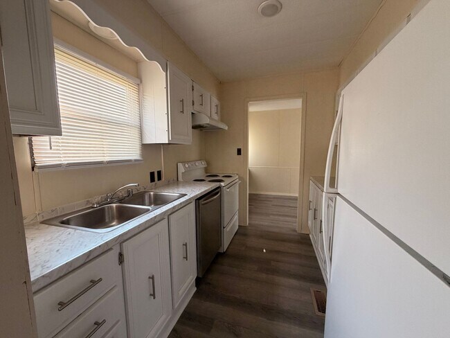 Building Photo - Charming 3-bedroom, 2-bathroom home in Dover, AR.