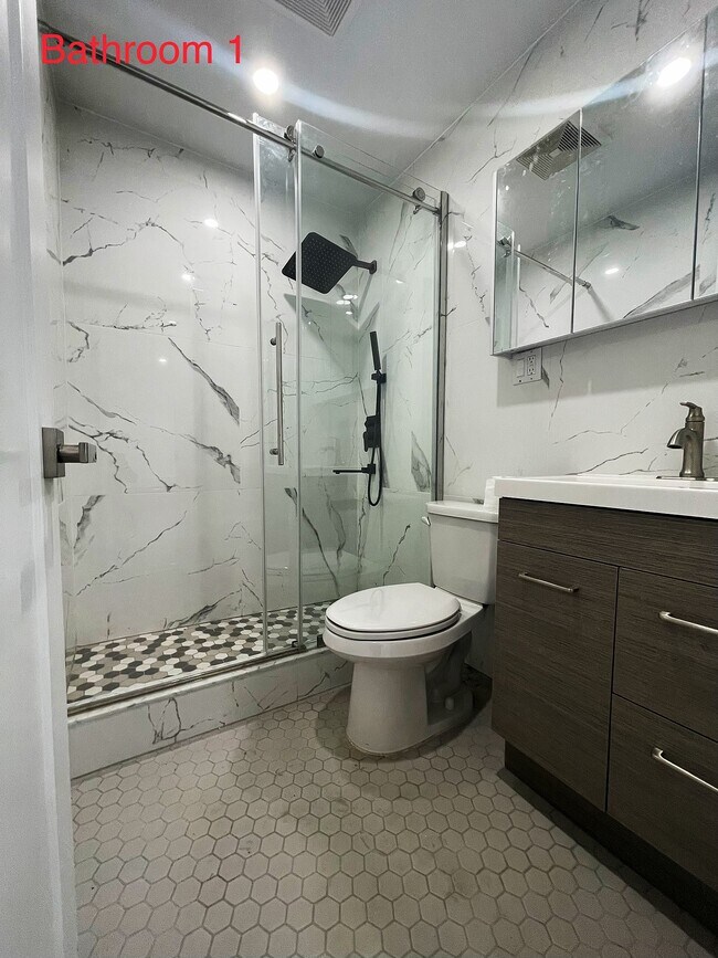 Bathroom 2 - 5016 46th St