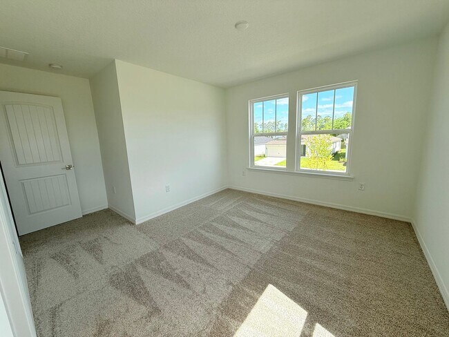 Building Photo - Sprawling 5BR/4.5BA Dream Home with 3-Car ...
