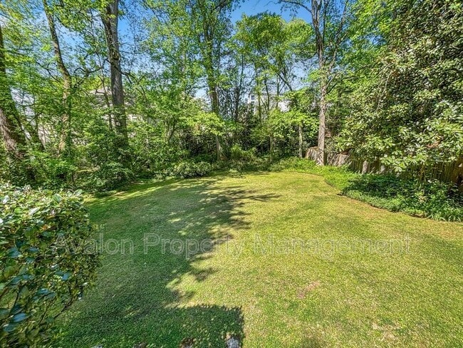 Building Photo - 6058 Harleston Rd NE