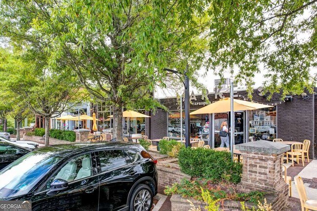 Building Photo - 144 1st Ave NW