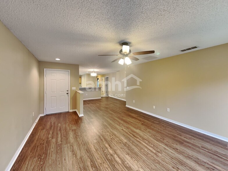 Building Photo - 15333 Harrowgate Way