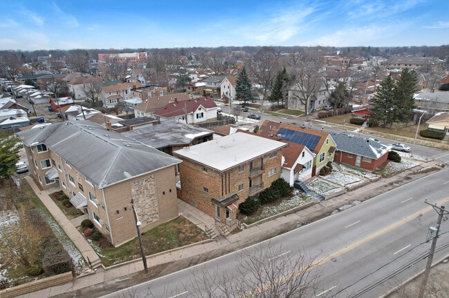 Building Photo - 12510 Vincennes Rd