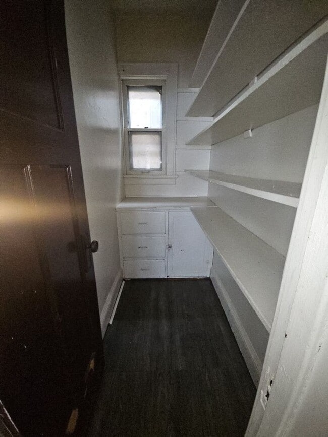 Building Photo - 2366 S 9th St