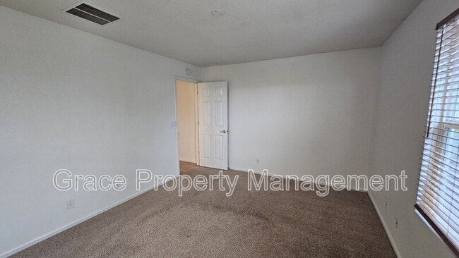 Building Photo - 11016 Claude Ct