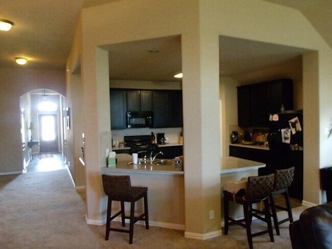 Building Photo - 2402 Horned Owl Dr