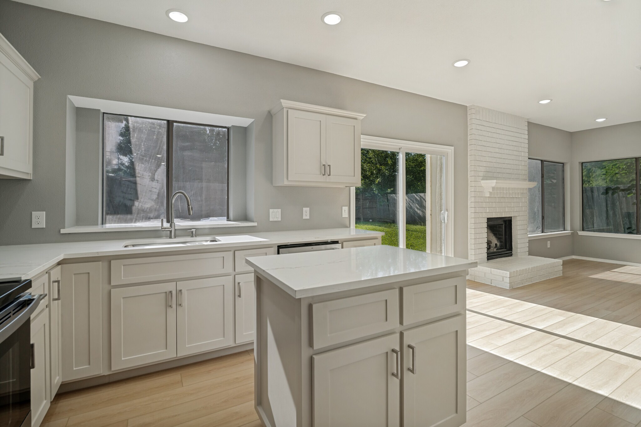 Kitchen & Den - 2700 Cornell Dr