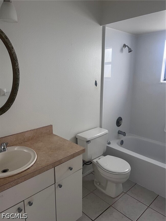 Building Photo - 1416 SE 1st Pl