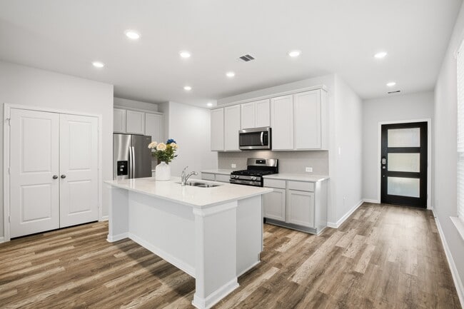 Building Photo - 12939 Catfish River Ct