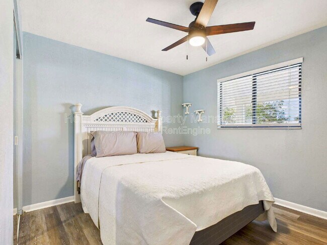 Building Photo - 28100 Pine Haven Way