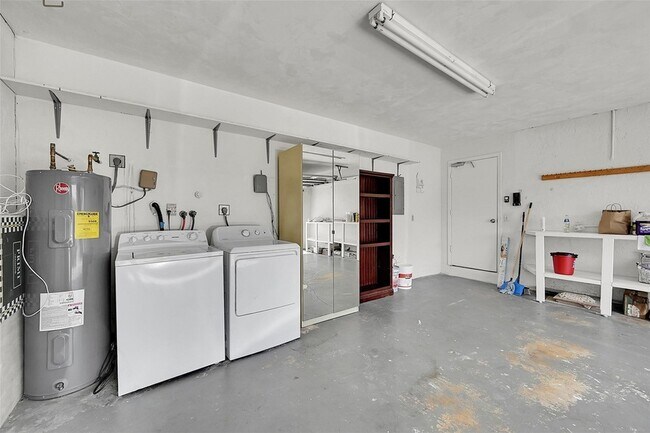 Building Photo - 1361 SW 26th Ave