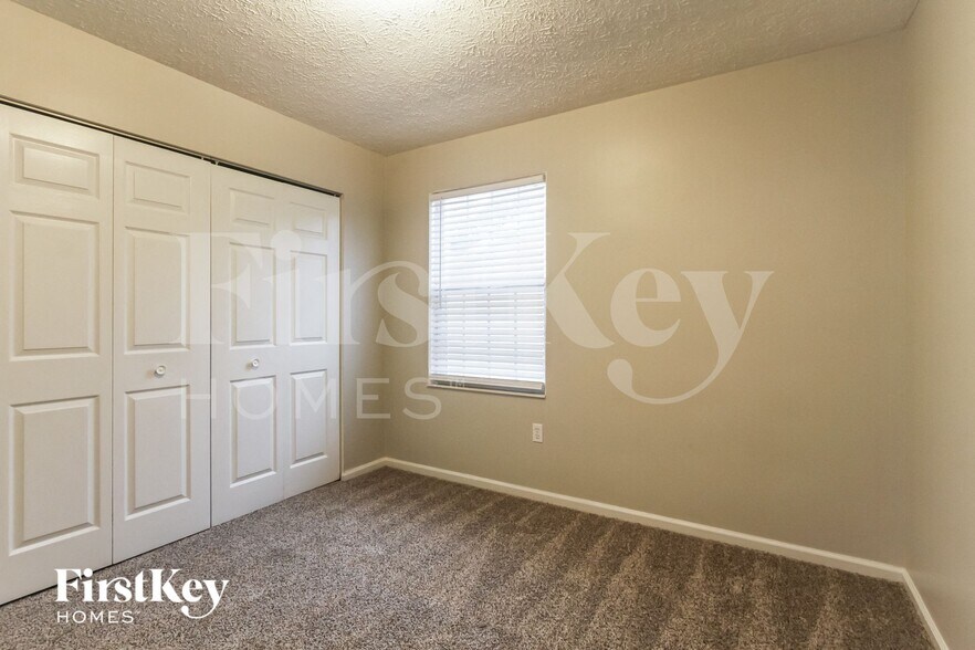 Building Photo - 8087 Cardinal Cove E