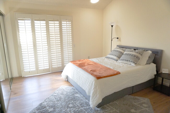 Building Photo - 82186 Bergman Dr