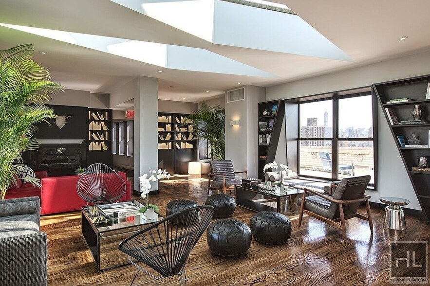 Building Photo - Penthhouse 1 bedroom 1 bathroom with Laundry / Doorman/ Gym / Roof deck/ WEST END AVENUE