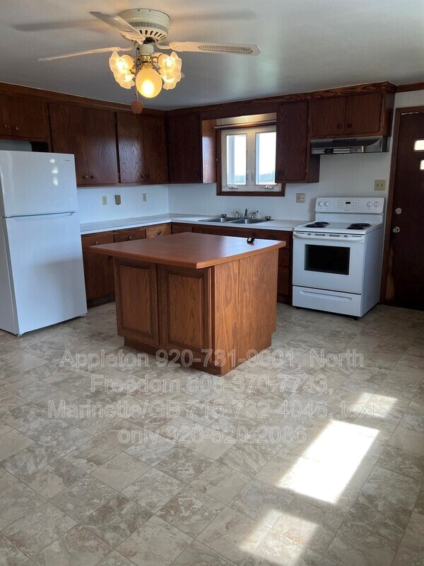 Building Photo - 664 N State St