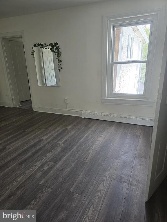 Building Photo - 33 Jacoby St