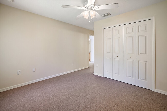 Building Photo - 537 Paulling Dr
