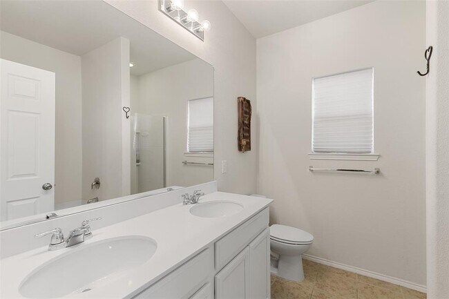 Building Photo - 3129 Montserrat Creek Dr