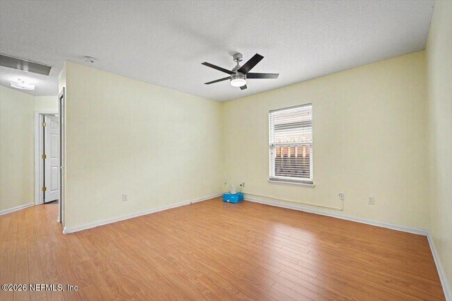 Building Photo - 711 Sid Dr