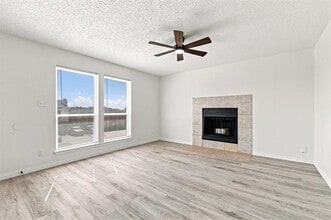 Building Photo - 8137 Foxfire Ln
