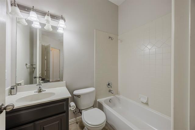 Building Photo - 7631 Red Clover Dr
