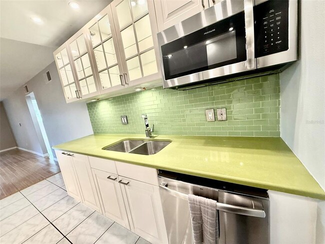 Building Photo - 4500 E Bay Dr