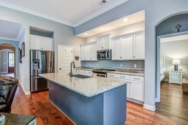 Building Photo - 85 Nokes Dr