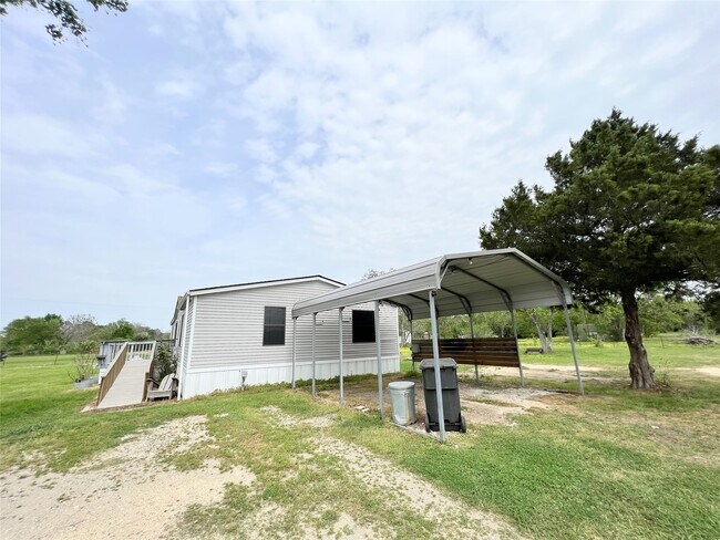 Building Photo - 10125 Needville Fairchilds Rd