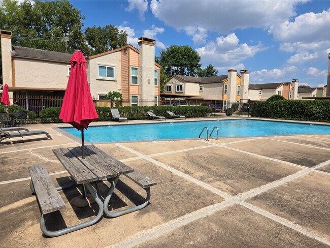 Building Photo - 13210 Old Richmond Rd