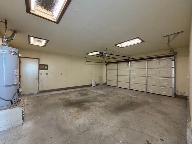 Building Photo - 3 Bedroom House Located in Cul De Sac Near Sportspark